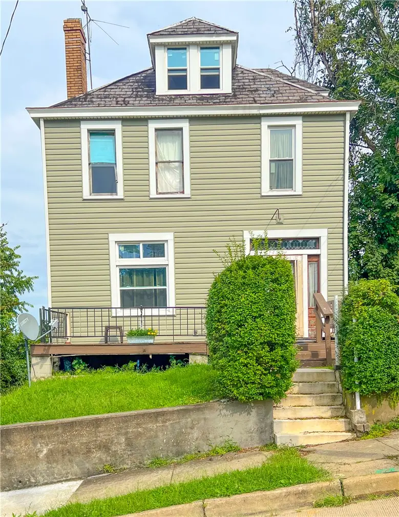 408 Oneida St, Monessen, PA 15062 - #1