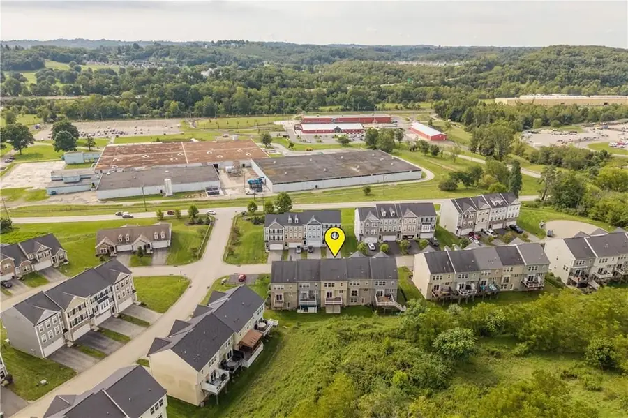 6 Remington Dr, Washington, PA 15301 - #3