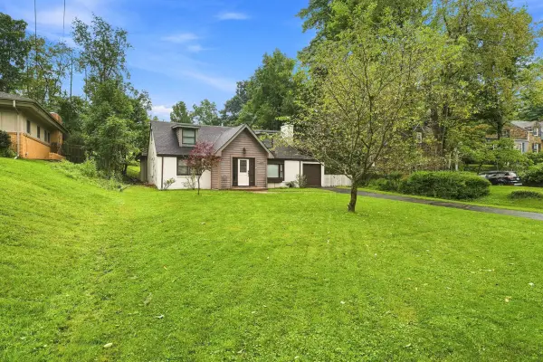 2324 Forest Drive, Pittsburgh, PA 15235