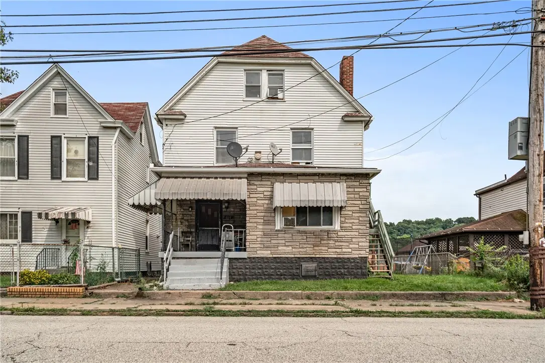 614 Constitution Blvd, New Kensington, PA 15068 - #1