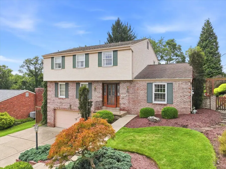 3623 Ashland Drive, Bethel Park, PA 15102 - #2