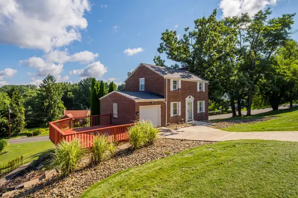 225 Cambridge Road, Bethel Park, PA 15102
