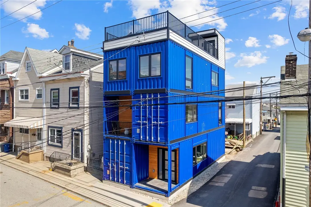 413 Pearl St, Pittsburgh, PA 15224 - #1