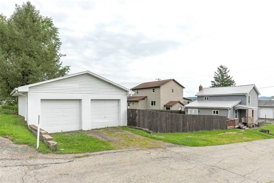 1650 Main St, West Leechburg, PA 15656 - #3