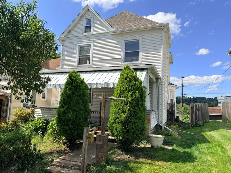 118 W Adams Ave, Vandergrift, PA 15690 - #3
