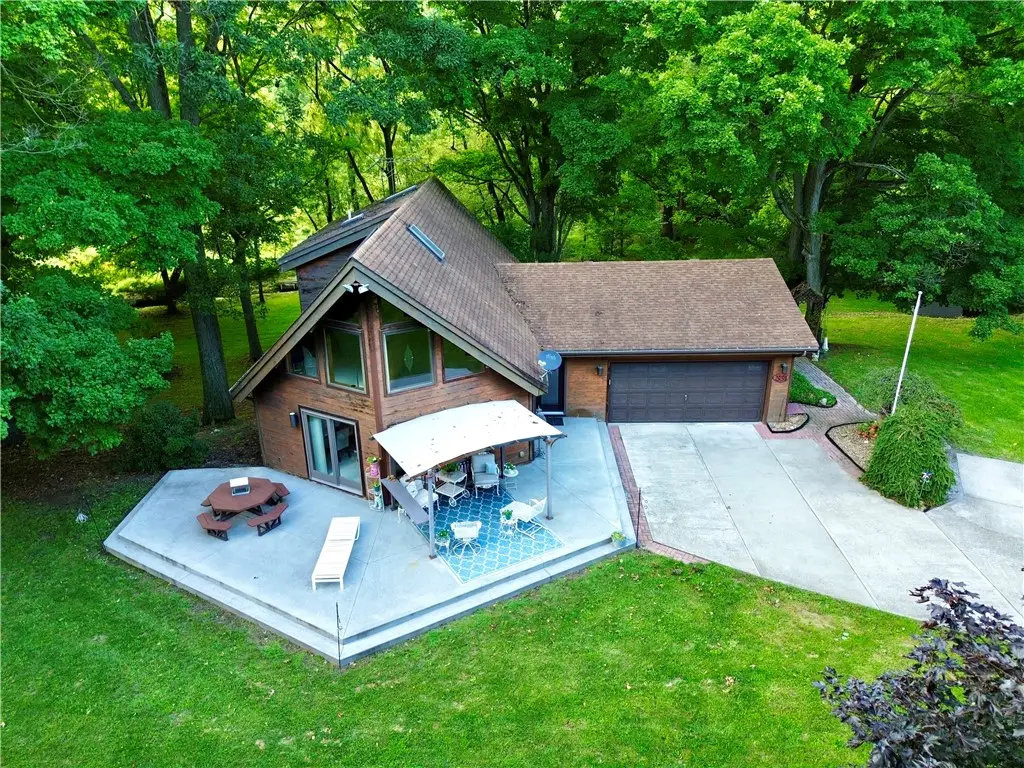331 Fullerton Rd, Enon Valley, PA 16120 - #1