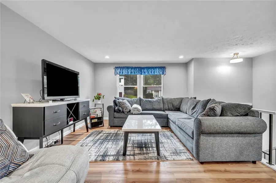 3034 Amy Dr, South Park, PA 15129 - #3