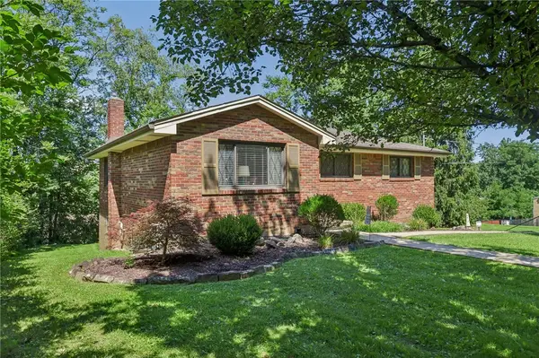 203 Graeser Ave, Bethel Park, PA 15102