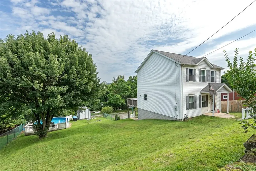 309 Chestnut St, Jeannette, PA 15644 - #2