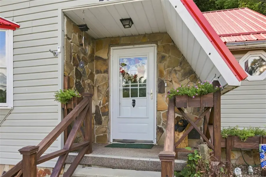 286 Big Knob Rd, Rochester, PA 15074 - #3