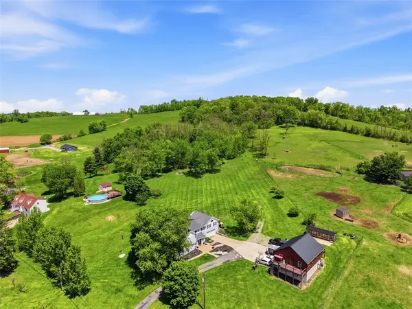 2976 Henderson Road, Washington, PA 15301