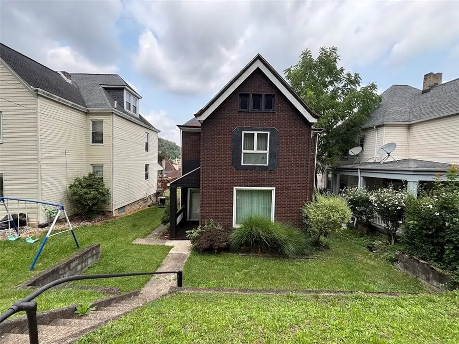 312 Welsh Ave, Wilmerding, PA 15148 - #2