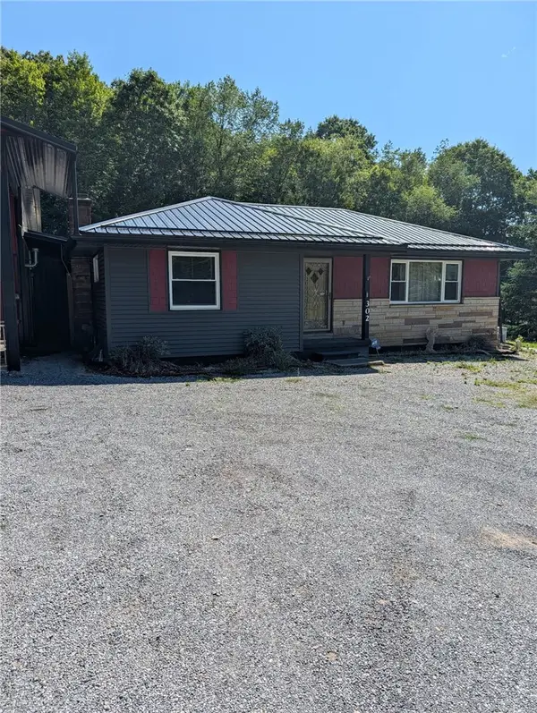 302 Apple Street, Weedville, PA 15868
