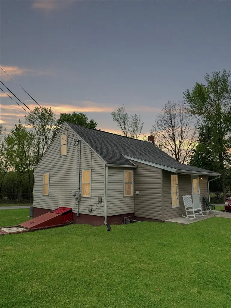 802 8th St, Mather, PA 15346 - #2