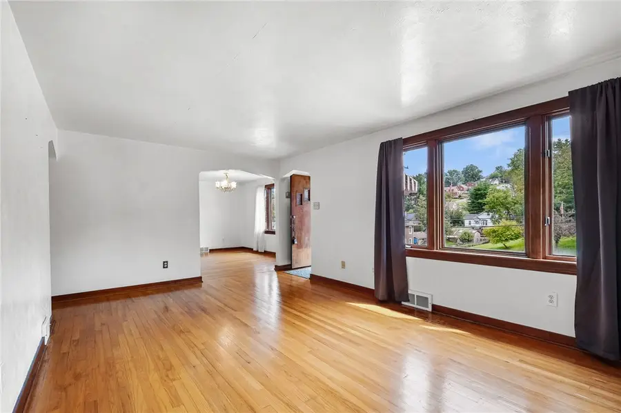 1031 Connor Rd, Pittsburgh, PA 15234 - #2