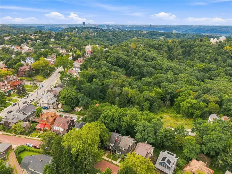 33 Defoe St, Pittsburgh, PA 15214 - #3