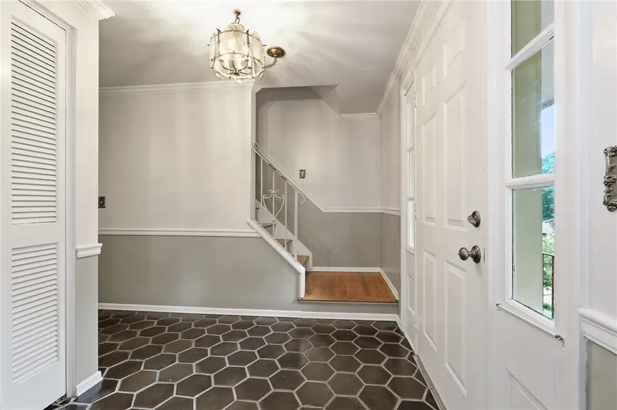 1060 Covington Pl, Allison Park, PA 15101 - #2