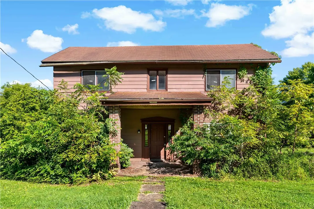 2443 Racetrack Rd, New Stanton, PA 15672 - #1