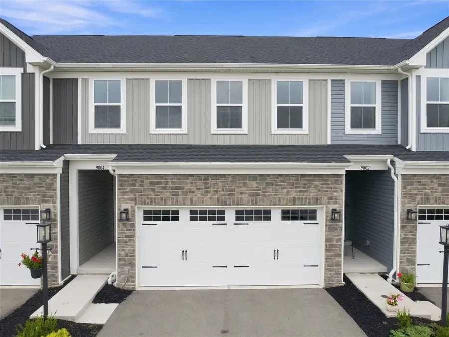 9004 Wellington Ct, Jeannette, PA 15644 - #3
