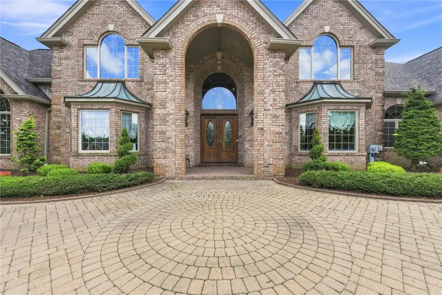 6002 Great Oak Dr, Export, PA 15632 - #2