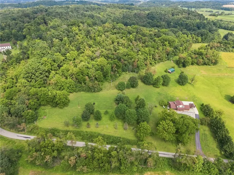 650 Phillis Rd, Burgettstown, PA 15021 - #2
