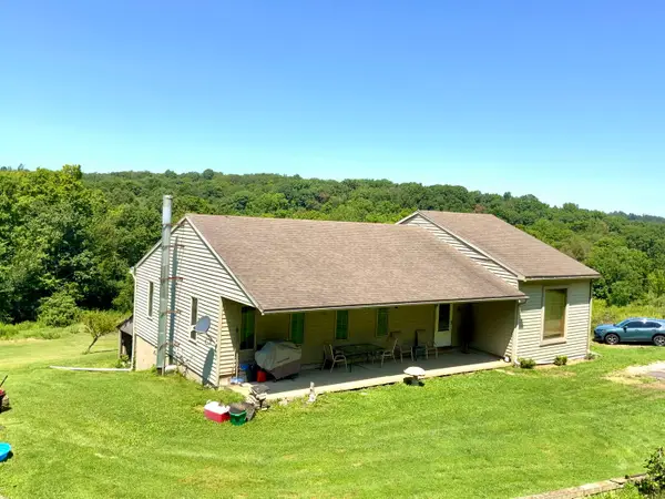 141 Upper Service Road, Hookstown, PA 15050