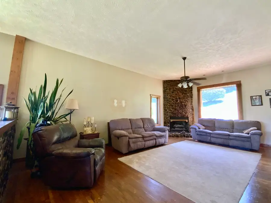 141 Upper Service Road, Hookstown, PA 15050 - #3