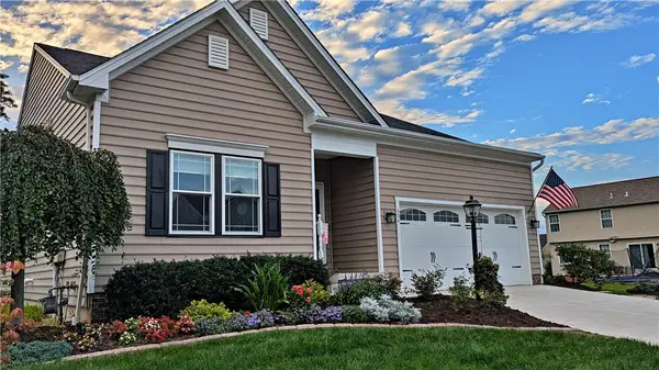 304 Ranchero Drive, Moon Twp, PA 15108