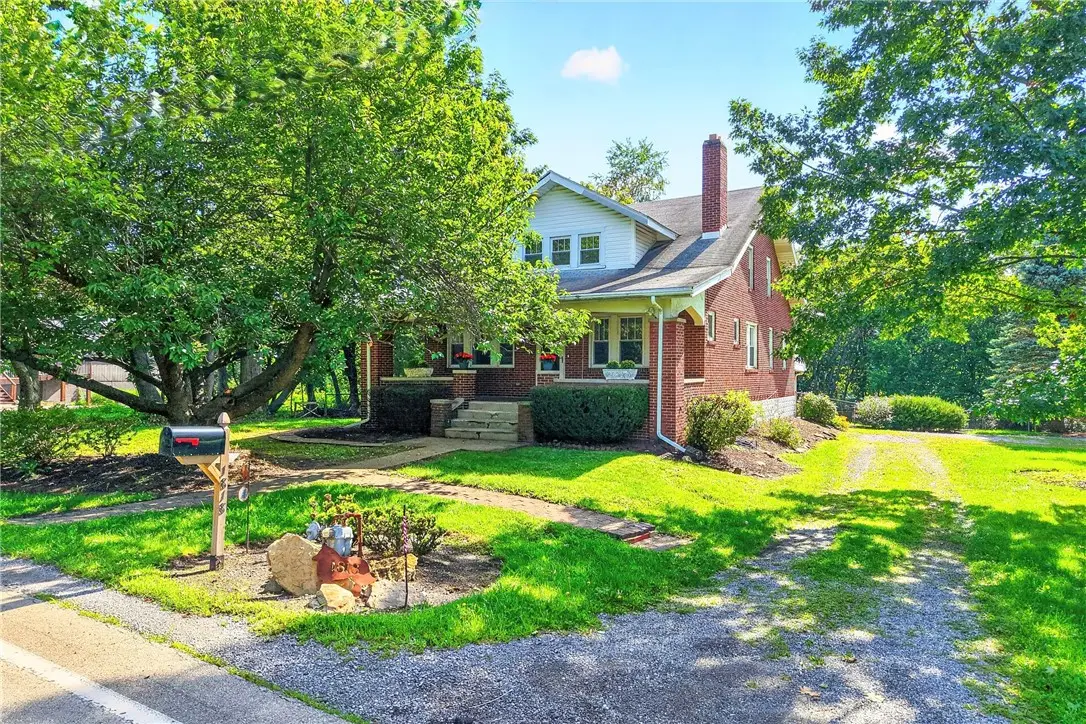 1818 Middle Rd, Glenshaw, PA 15116 - #1