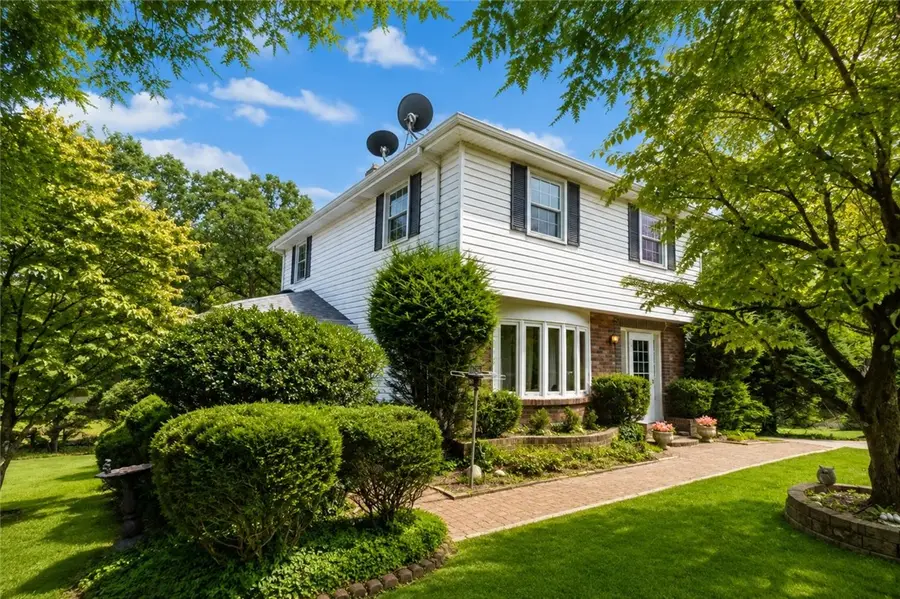 954 Auburn Ln, Irwin, PA 15642 - #2