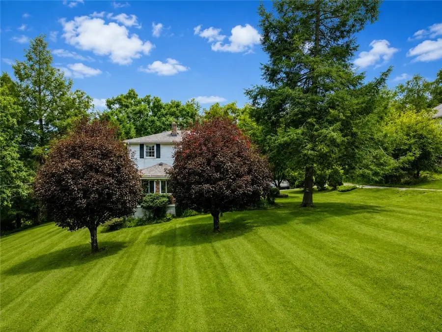 954 Auburn Ln, Irwin, PA 15642 - #3