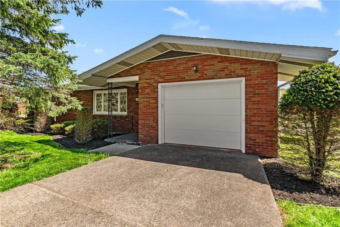 449 Belrose Dr, Belle Vernon, PA 15012 - #1