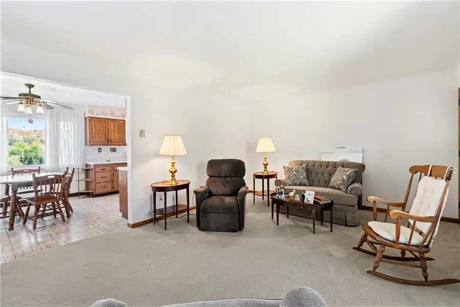 449 Belrose Dr, Belle Vernon, PA 15012 - #3
