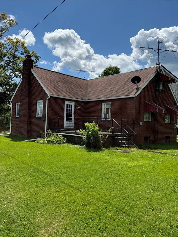 1510 Mercer Grove City Rd, Mercer, PA 16137