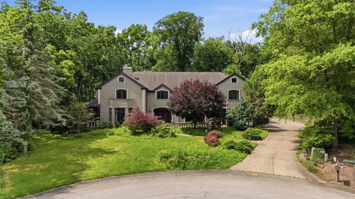 105 Lantern Cir, Canonsburg, PA 15317 - #1