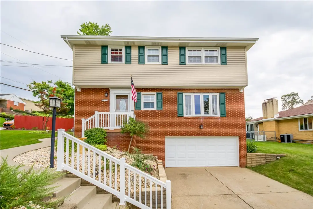 251 Old Clairton Rd, Clairton, PA 15025 - #1