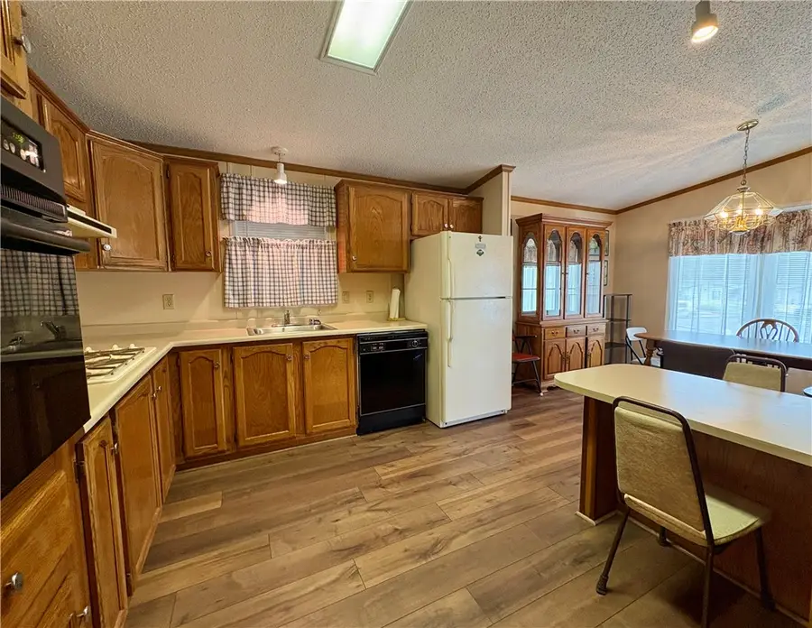 429 Vista Ln, Murrysville, PA 15668 - #3