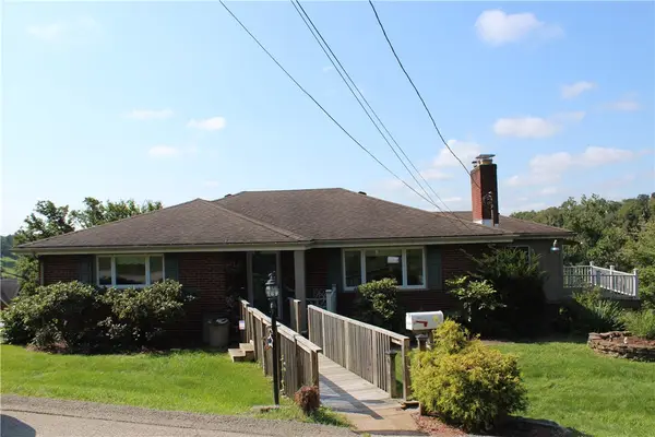 5500 Sagebrush Dr, Pittsburgh, PA 15236