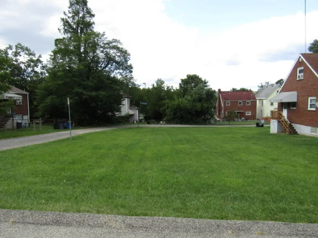 00 Hass St, Pittsburgh, PA 15204 - #1