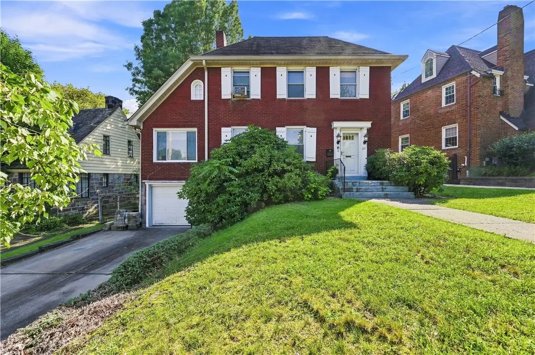 211 Newburn Dr, Pittsburgh, PA 15216 - #1