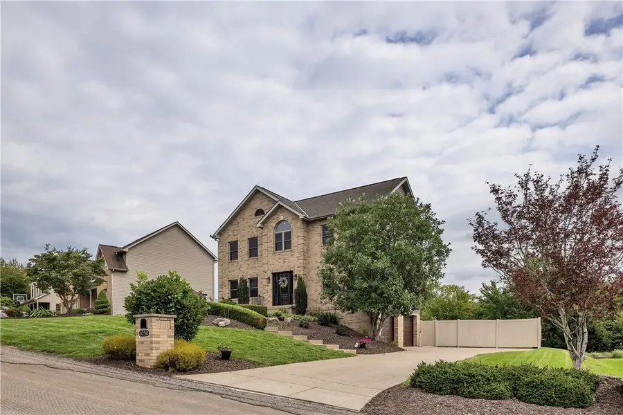 1050 Windy Oak Dr, Pittsburgh, PA 15239 - #2