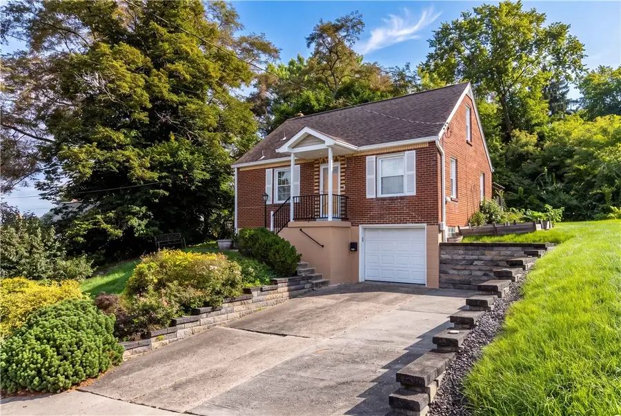 615 Nordeen Dr, West Mifflin, PA 15122 - #2