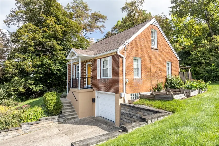 615 Nordeen Dr, West Mifflin, PA 15122 - #3