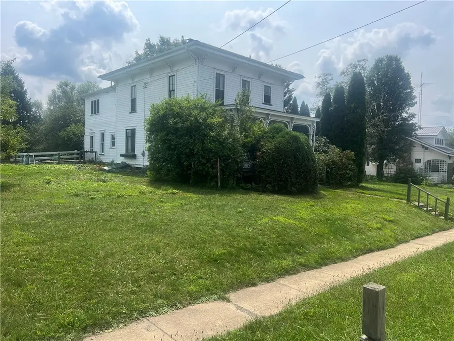 517 Liberty St, Jamestown, PA 16134 - #2