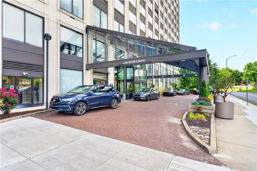 320 Fort Duquesne Blvd #12L, Pittsburgh, PA 15222 - #2