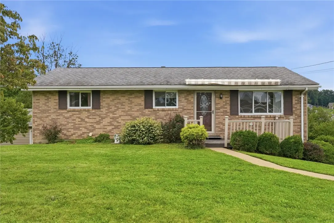 320 Overlook Dr, Beaver Falls, PA 15010 - #1