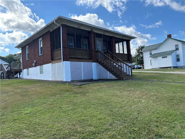 203 Mountain View Rd, Uniontown, PA 15401