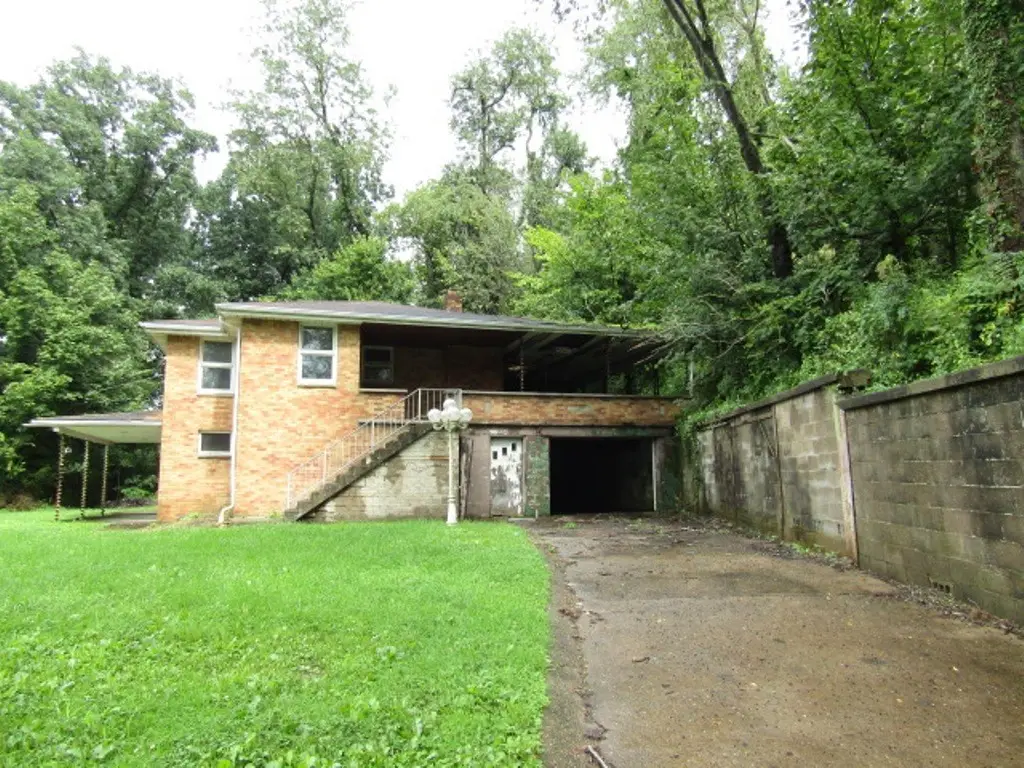 4107 Miracle Ridge Rd, Monongahela, PA 15063 - #1