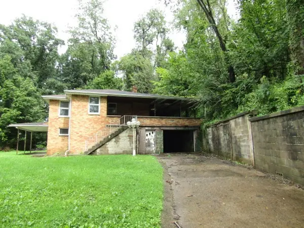 4107 Miracle Ridge Rd, Monongahela, PA 15063