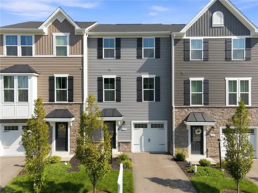 233 Chesna Dr, Pittsburgh, PA 15234 - #2